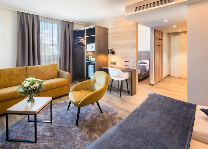 Western Muenchen Airport 4*