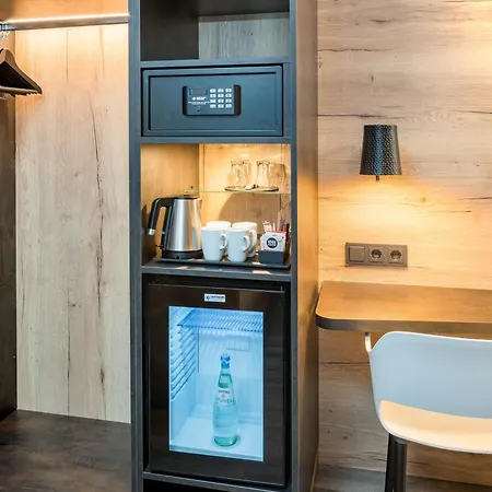Western München Airport 4*