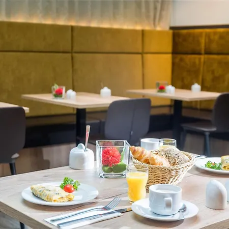 Отель Western Muenchen Airport 4*