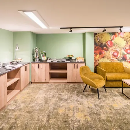 Western München Airport Hotel 4*