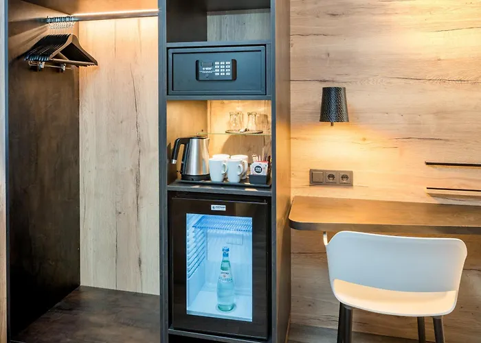 Western Muenchen Airport 4*