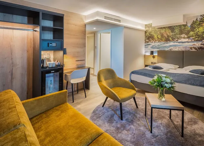 Western Muenchen Airport 4*
